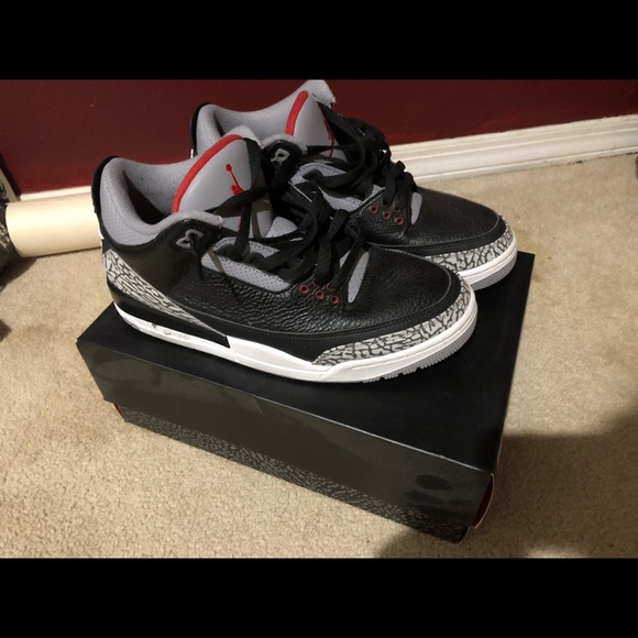 Jordan 3 Black Cement 2018 - Picture 2 of 6